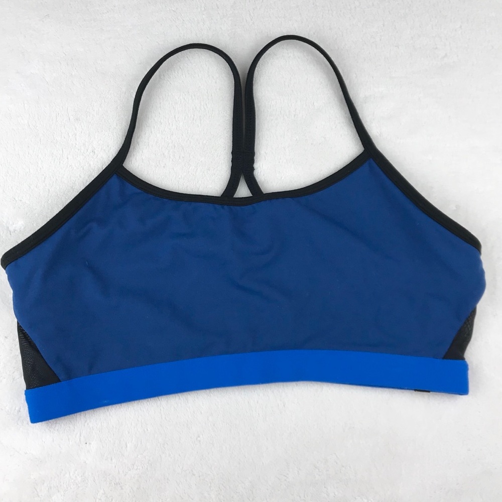 Fabletics racer back key holed sports bra,